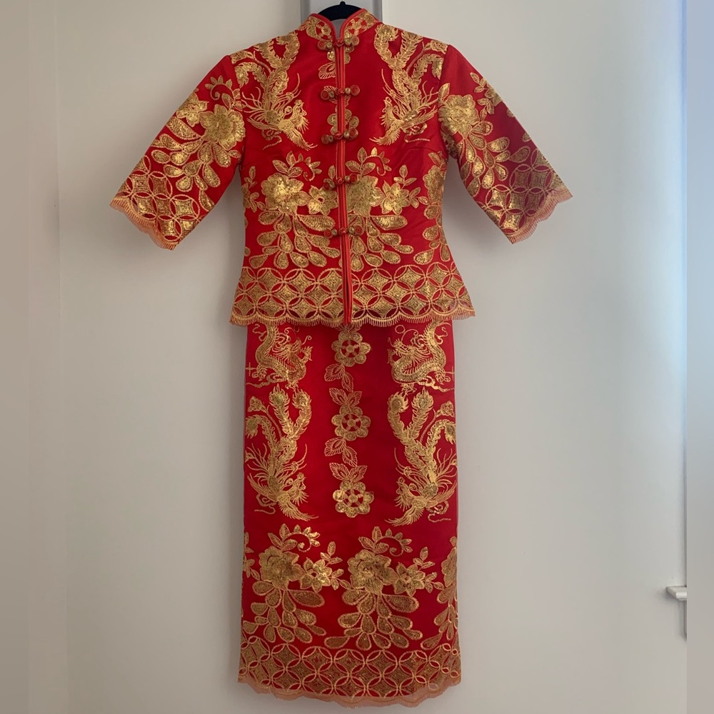 New 2pc Red Traditional Chinese Wedding Dress Qun Kua Gold Sequin Dragon Phoenix